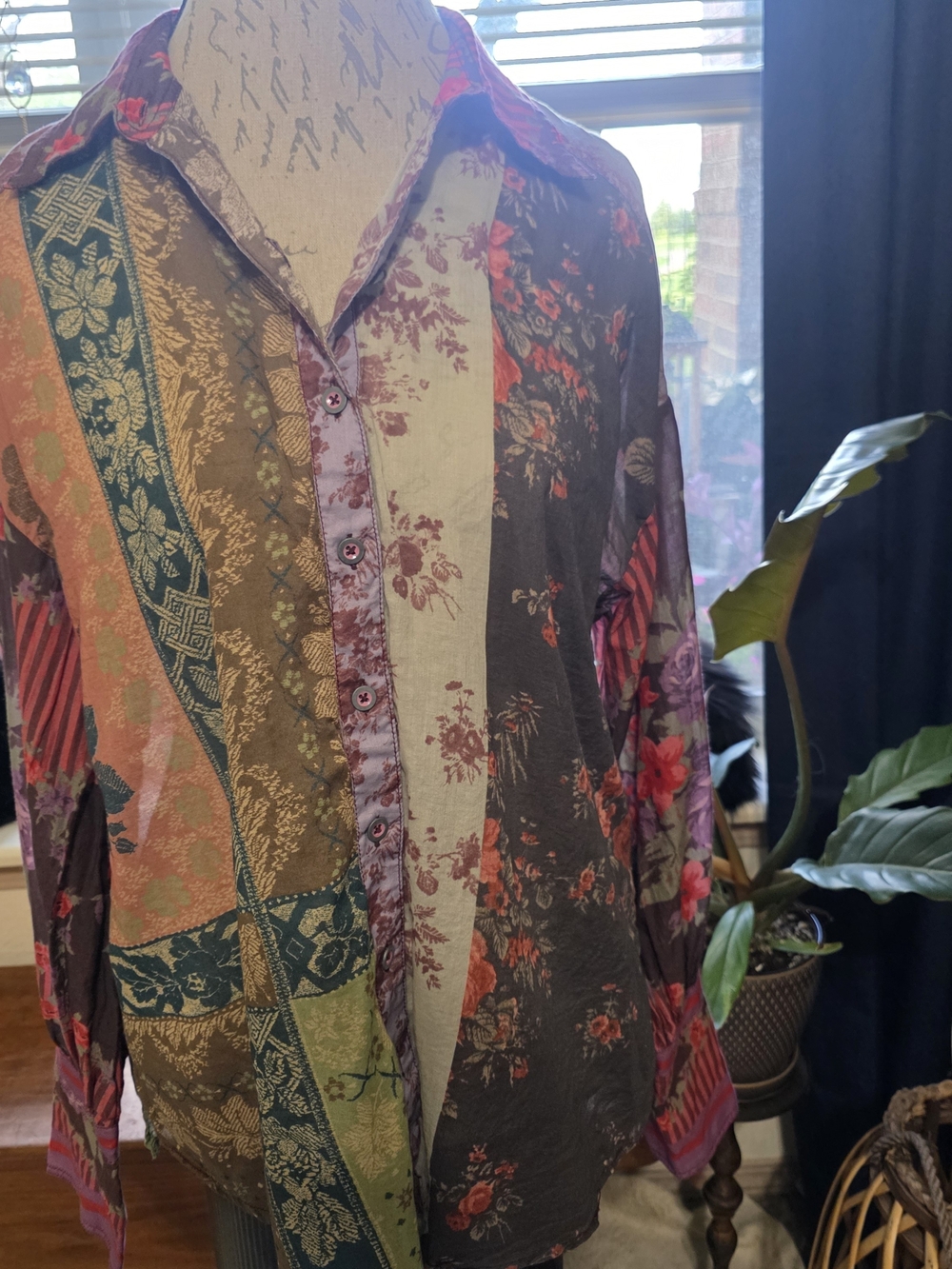We The Free Oversized Flowy Lightweight Floral Patchwork Button-Up Shirt - Picture 2 of 12